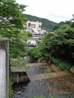 滝のつり橋 - 町の景色