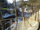 山水荘 - 浴場から見下ろす滝