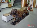 大正館 - 館内・木彫りのトラ