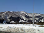 早稲田桟敷湯 - 鳴子の山々の雪景色