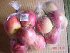 「道の駅・浪岡」で買ったリンゴ
